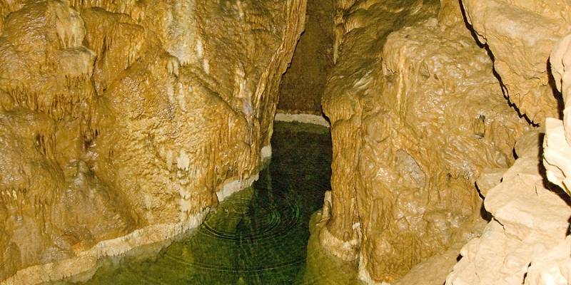 Пещера Кубинская